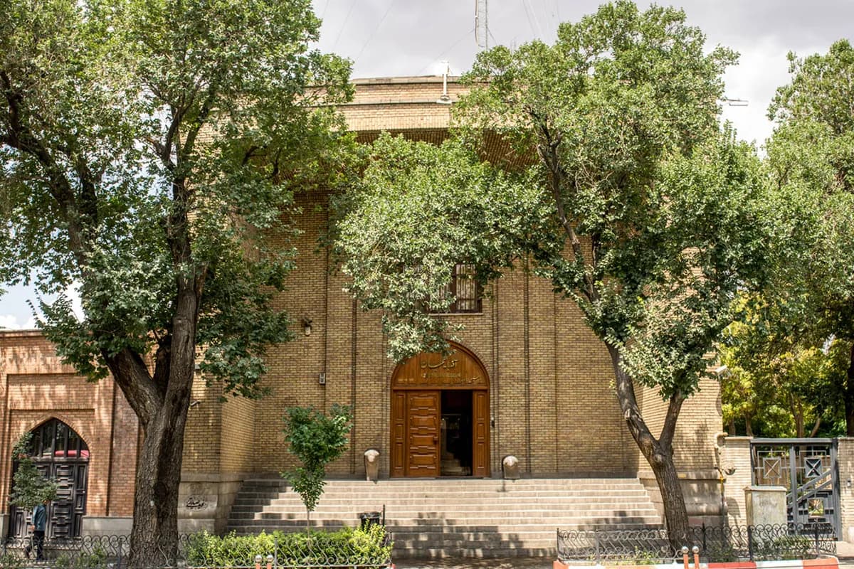 بازدید از موزهٔ آذربایجان