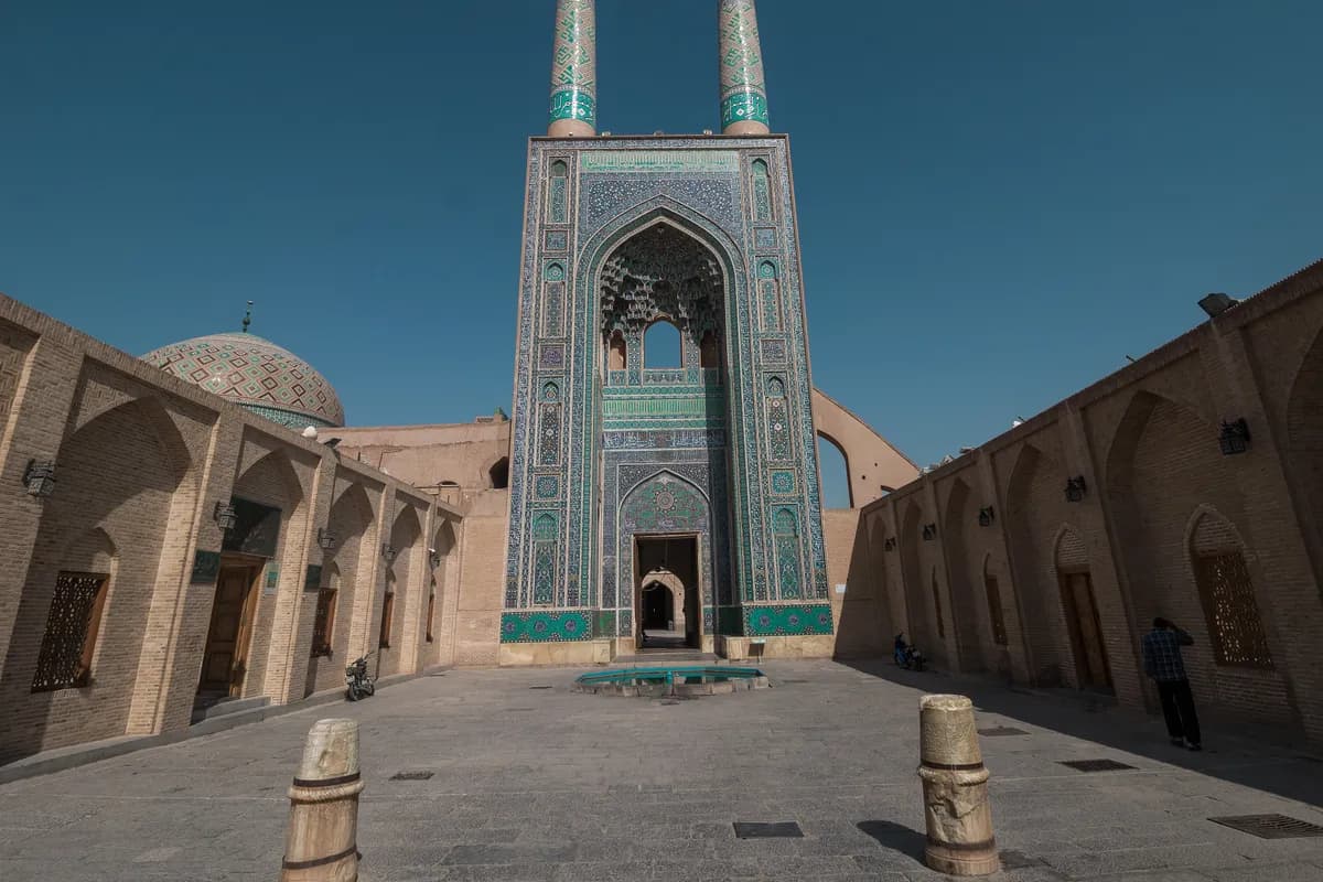 بازدید از مسجد جامع یزد