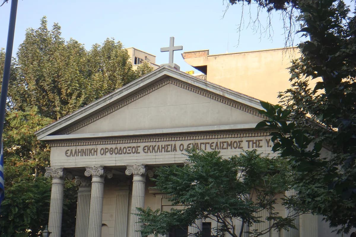 بازدید از کلیسای ننه‌مریم