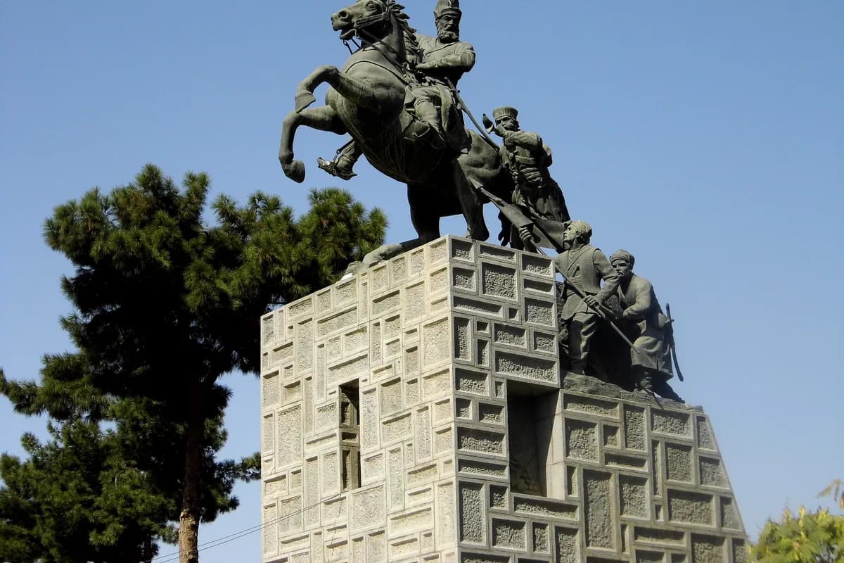 بازدید از آرامگاه نادرشاه
