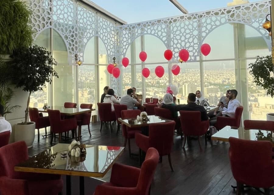 رستوران رویال گلکسی