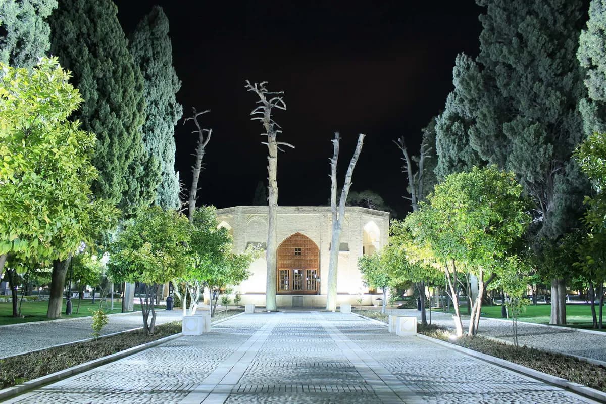 بازدید از باغ جهاننما