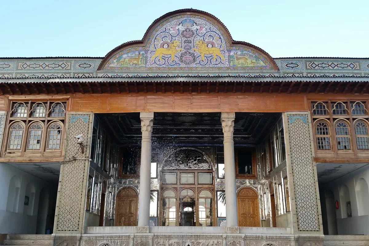 بازدید از نارنجستان قوام