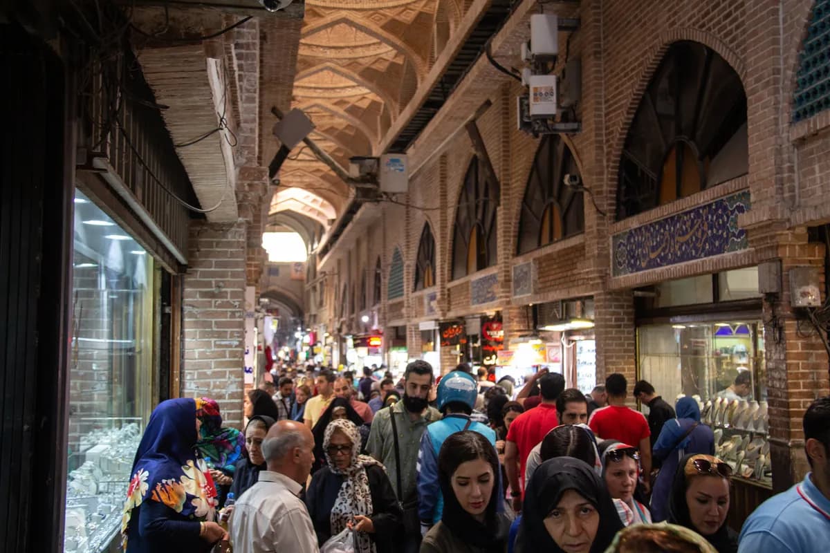 گشت در بازار بزرگ تهران
